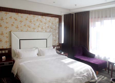 酒店客房家具---大床房家具设计