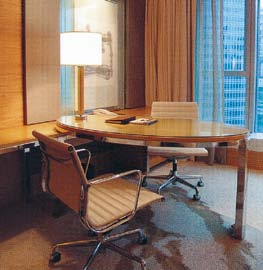酒店客房家具---精致办公桌椅